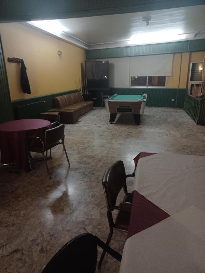 Hotel 2 De Mayo 2 Хинсо-де-Лимия Экстерьер фото